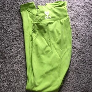 CLS V-Cut Scrunch Legging